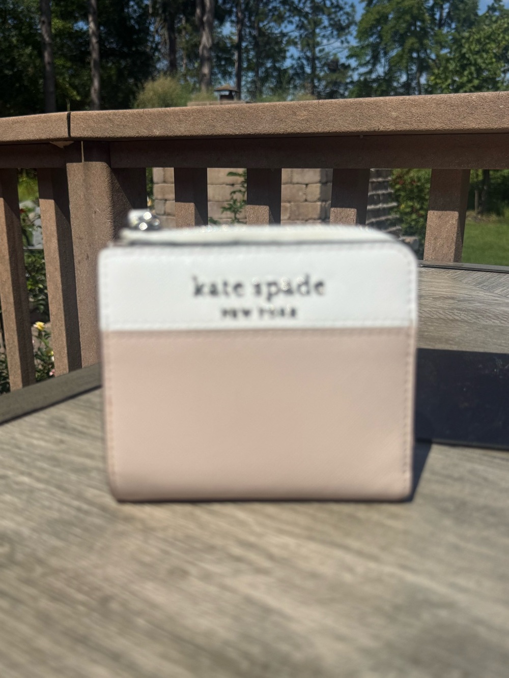 NWOT Kate Spade New York Cameron Bifold Wallet in Colorblock Beige